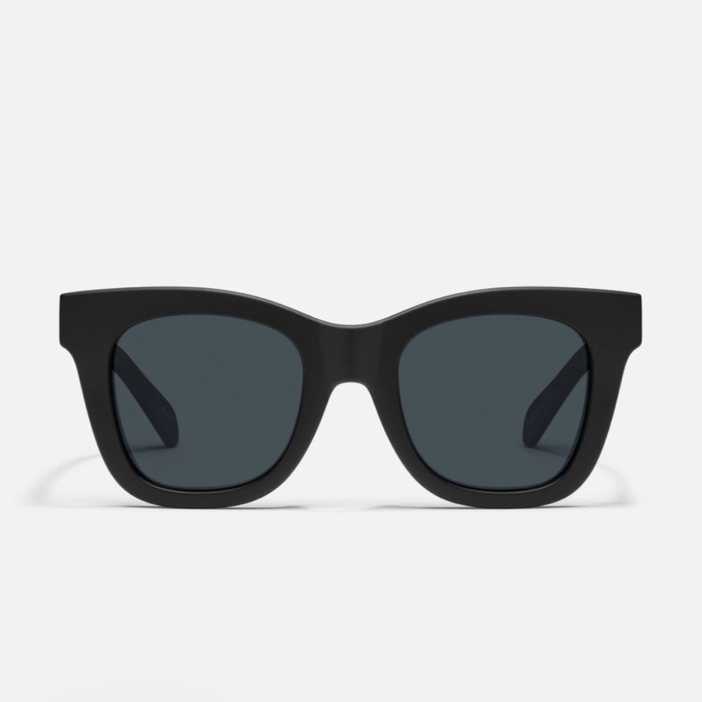 QUAY AFTER HOURS sunglasses
